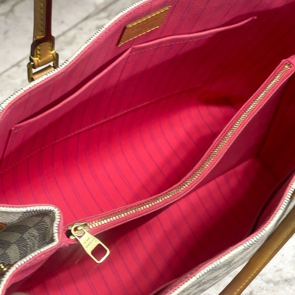 Limited Edition Louis Vuitton Damier Azur Calvi - Picture 8 of 16